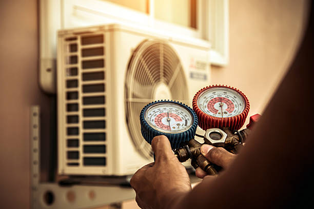 Professional Ductwork Repair technician working in Franklin Square, NY